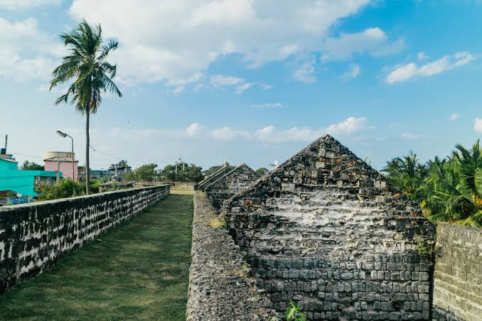 Kalpitiya Dutch Fort 17th century colonial bastion northwest Sri Lanka