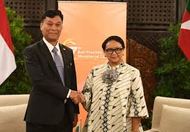 Asdeksi > peraturan menteri > peraturan menteri dalam negeri republik indonesia nomor 14 tahun 2018. Menteri Luar Negeri Republik Indonesia On Twitter Bertemu Dengan Menteri Dalam Negeri Myanmar Lt General Kyaw Swer Disela Pertemuan Bpmc 2018 6 8