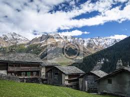 Schweizer klettergärten, topos und mehr. Traditionelle Schweizer Alpen Hauser In Vals Dorf Alpen Schweiz Leinwandbilder Bilder Europa Swiss Lokalen Myloview De