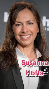 Suzanne Hoff's Instagram, Twitter & Facebook