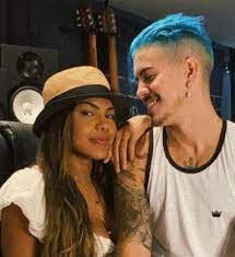 Jun 25, 2021 · tays reis e biel surpreenderam os fãs, na tarde de hoje, ao surgirem nas redes sociais trocando declarações de amor. Cwxuwy4 Rawhm