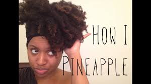 A fast and super easy curly hair style. How To Pineapple For All Hair Lengths Naturallycurly Com