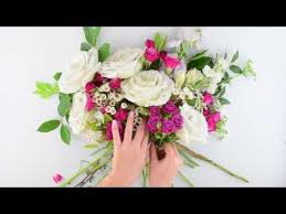 How to make a wedding bouquet. Flower Moxie Organic Bouquet Super Fast Tutorial Youtube Diy Bridal Bouquet Diy Wedding Bouquet Bridal Bouquet