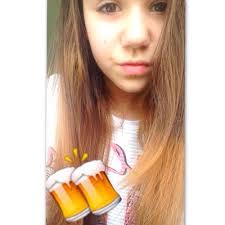 Kara Randall (@kararadallxx)