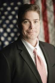 Alan Shinall's Instagram, Twitter & Facebook