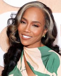 Another actress who deserves her flowers is Sonja Sohn. She's a powerhouse  in every series I've ever seen her in! I was first introduced to her in  HBO's The Wire, but she's