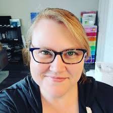 Kristy Draper's Instagram, Twitter & Facebook