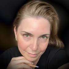 𝘾𝙝𝙧𝙞𝙨𝙩𝙞𝙣𝙖 𝙎𝙞𝙢𝙤𝙣