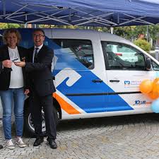 Das stadtbranchenbuch für babensham zeigt ihnen aktuell ᐅ 103 einträge. Gabriele Grundl Freut Sich Uber Ihr Neues Fahrzeug Vereine Behorden