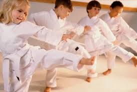 We learn how to tie our belt. Five Things I D Tell My White Belt Self Bookmartialarts Com