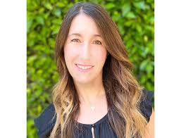 Heather Oster's Instagram, Twitter & Facebook