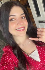 Aileen Maynard's Instagram, Twitter & Facebook