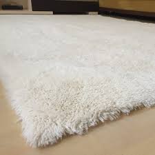 Yeni halı tüyleri nasıl temizlenir diyorsanız öncelikle olarak işe oluşan tüyleri toplamakla başlayın. Tavsan Tuyu Dekoratif Post Hali 80 X 150 Cm Krem Fiyati