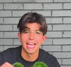 Guy That Looks Like Bradley Uppercrust The Third