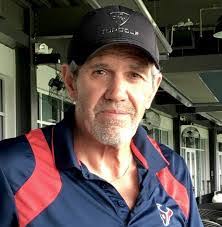 Mickey Shaw's Instagram, Twitter & Facebook