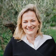 Chaque journée est un nouveau départ, un pas de plus vers vos rêves et…