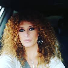 Valentina persia spettacolo dal vivo marina di camerota 2020. E Morto Poco Prima Del Nostro Matrimonio Le Lacrime E Il Dolore Di Valentina Persia Per La Perdita Del Suo Compagno