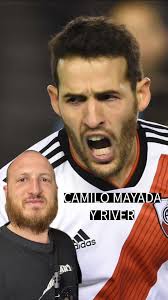 Walter Samuel no siempre se llamo así Antes era Walter Luján tomando el  apellido de Glady, su mamá Fue Oscar, quien lo crió, el que le dio el  apellido y lo llevó