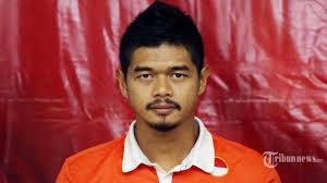 Posisi alami nya adalah striker. Bambang Pamungkas Submissions Cut Out Player Faces Megapack