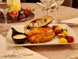 Le Relais Russe Morsang Sur Orge Menu Prix Restaurant Avis Tripadvisor
