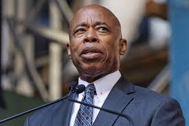 New York Mayor Eric Adams visits D.C. to address migrant issues
