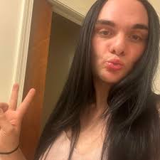 According to Young Thug, he takes issue not with someone being openly gay,  but with what he perceives as “deception.” According to the 32-year-old  rapper, he has an issue particularly if a