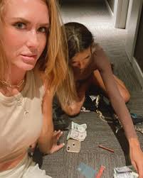 Not sure how we managed to lose both room keys within hours of arriving…  Solid start 💫