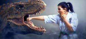 Il devient de plus en plus rare de trouver une fédération de sport de combat sans femme dans ses rangs. Les Sports De Combat A Pratiquer Si Vous Etes Une Femme