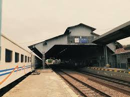Kereta api ini tidak memiliki sistem pulang pergi karena rutenya melingkar. Stasiun Tegal Info Jadwal Kereta Api Stasiun Tegal Perjalanan Kereta Api Perjalanan Semarang