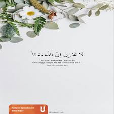 Jangan khawatir, dilengkapi juga dengan harokat dan syakal untuk mudah dalam membacanya. Bacaan La Tahzan Innallaha Ma Ana Kata Allah Jangan Bersedih Kumparan Com