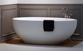 Kleines bad luxus auf kleinem raum. Badewannen Fur Kleine Badezimmer Raumideen Org