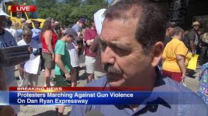 Dan Ryan Expressway shut down by anti-violence march; Governor Bruce  Rauner, Mayor Rahm Emanuel spar over protest