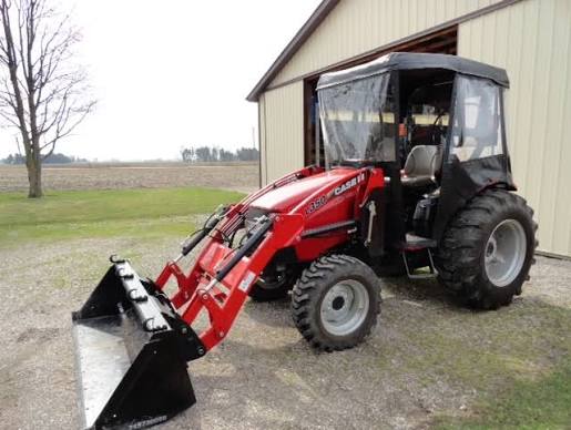 Case IH DX22E Tractor