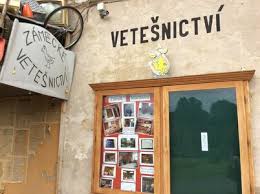 Svobody 52 žatec 438 01. Zamek Martinice Zruseno Mestska Knihovna V Praze