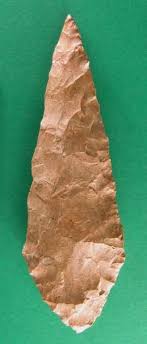 Untuk mengetahui bentuk flakes maka amatilah gambar 4 berikut ini. Origin Of Skillful Stone Tool Sharpening Meth Eurekalert