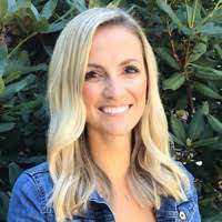 Courtney Donofrio's Instagram, Twitter & Facebook