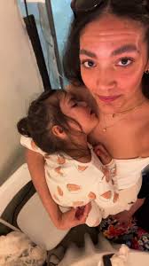 Kenedy Lilly (@kenedylilly)