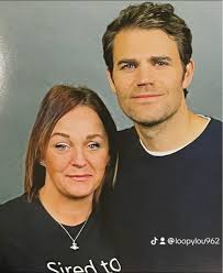 Getting my list ticked off ☺️🥹 I have loved meeting all of these cast  members so far. So many more to meet ☺️🥹