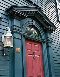 Trim is typically painted white or ivory since this style reflects the return to classical motifs, and yellowish whites simulate ancient marble. Paint Palettes For Colonial Colonial Revival Houses Old House Journal Magazine
