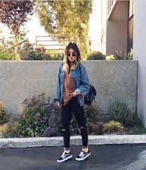 Find More At Casual Fall Outfits Casual Outfits Jacket Outfits Your denim jacket is a wardrobe staple everyone should have. pinterest