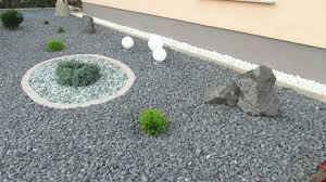 Kies garten verlegen (mayme brown) für viele hausbesitzer ist der garten das bürgschaft ihrer persönlichkeit darüber hinaus kreativität. Vorgarten Mit Kies Gestalten Youtube