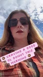 Tonia Calhoun's Instagram, Twitter & Facebook