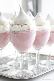 Strawberry Mousse Looks Good I Wonder If I Could Make It With Coconut Milk Ice Cubes And Fresh Strawberrie Strawberry Mousse Recipe Mousse Recipes Desserts