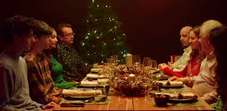 Nochebuena es una excelente ocasión para consolidar los lazos familiares. Te Jugarias La Cena De Navidad Confiando En Lo Que Sabes De Tu Familia