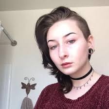 Shauna Hummel's Instagram, Twitter & Facebook