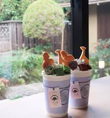 奈良の魅力を一杯いかが 奈良公園前にオープンした大和茶ティーラテをハック 神々しすぎるティーラテ こんなの見たことありません syoka dlight 奈良 nara 奈良カフェ 奈良グルメ 関西カフェ 関西グルメ 奈良公園 古民家 glassware tableware mugs