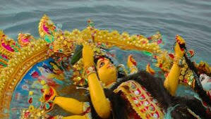Durga Puja : পুজোর পর প্রতিমা নিরঞ্জনে নতুন ব্যবস্থা! ক্রেনের বদলে ঘাটে নামছে বিশেষ ট্রলি