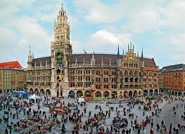 Downtown Walking District With Outdoor Cafes Munich Marienplatz With Images Munich Attractions Visit Munich Europe Travel