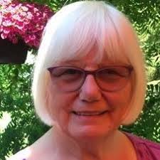 Veronica Leonard (@travelprose)