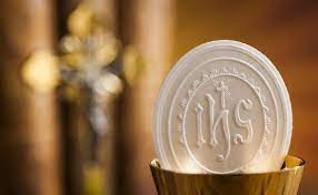 Sering kali dalam ibadah mingguan atau pada saat liturgi tertentu maka diadakan rangkaian doa dan salah satu yang didoakan tersebut termasuk doa aku percaya. Misa Online Ini Doa Untuk Komuni Batin Hidupkatolik Com